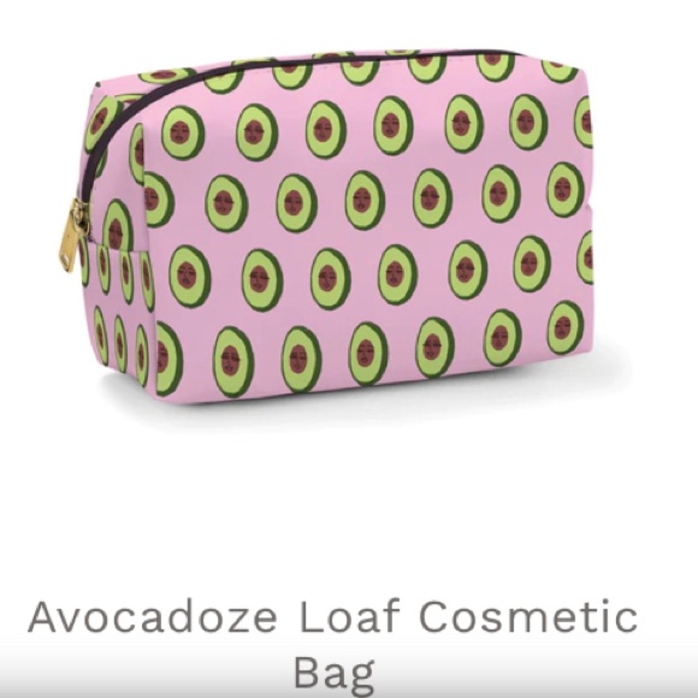 cosmetic bag in “Avocadoze” print w/zip-closure -NWT-matching manicure set